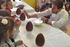 bimbi-mastri-cioccolatai-alla-scuola-materna-dalla-chiesa-526174