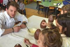 bimbi-mastri-cioccolatai-alla-scuola-materna-dalla-chiesa-526177